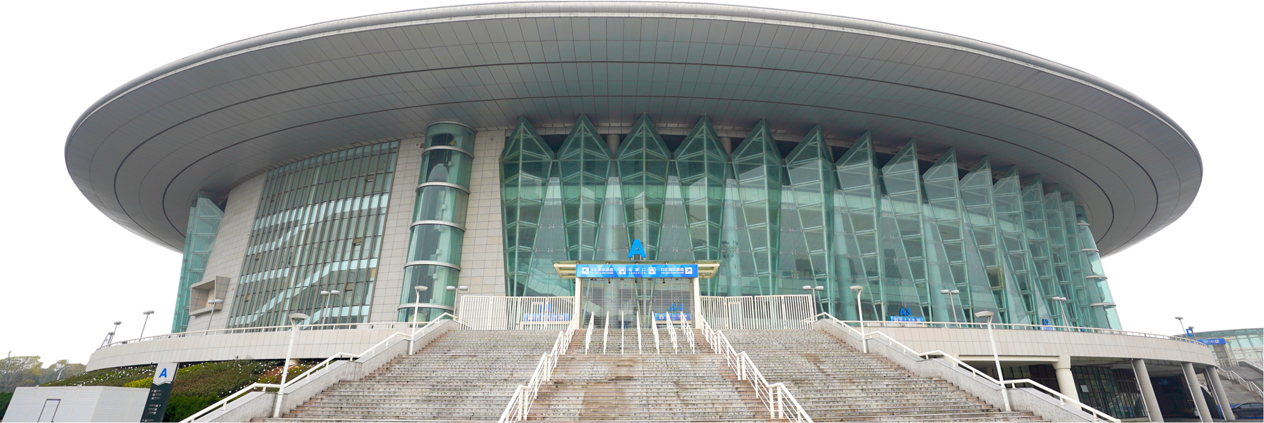 武汉体育中心七军会"一场两馆"综合改造项目体育馆装修工程