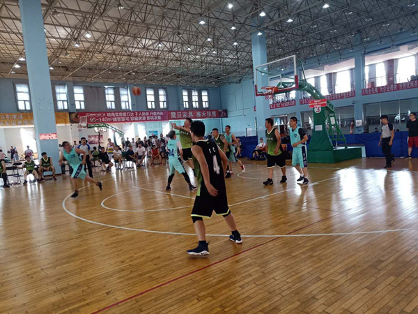 集团参加哈经开区第二届“双增”杯 企业篮球友谊比赛