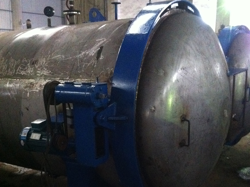 分解不銹鋼反應釜的充水試漏檢驗步驟